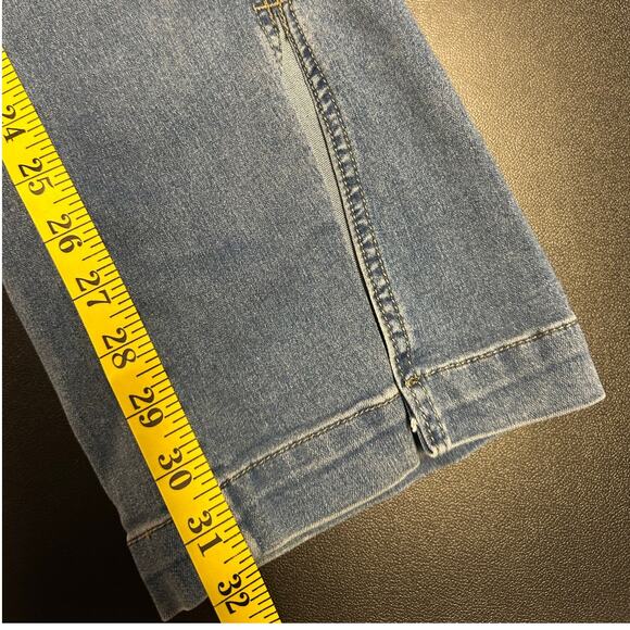 Free People Light Wash Slit Flare Jeans Size 31 - Picture 8 of 8